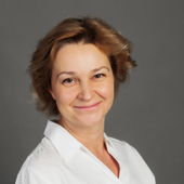 Тенишева Анна Михайловна, стоматолог-терапевт