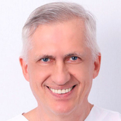 Гарифуллин Дамир Мидхатович, стоматолог-терапевт