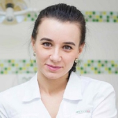 Устинюк Анастасия Анатольевна, стоматолог-терапевт