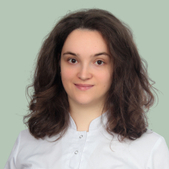 Попкова Екатерина Андреевна, стоматолог-хирург