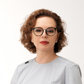 Волкова Юлия Валерьевна, стоматолог-хирург