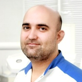 Мехасик Руслан Александрович, имплантолог