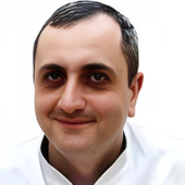 Саркисян Карен Геворкович, стоматолог-терапевт