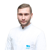 Шамота Владислав Александрович, стоматолог-терапевт