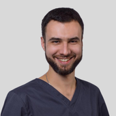 Григорян Евгений Вадимович, стоматолог-ортопед