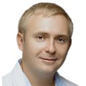 Олёнкин Максим Аркадьевич, стоматолог-терапевт