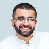 Гайдаров Адам Валехович, стоматолог-терапевт