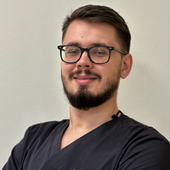 Мартынов Артем Эдуардович, стоматолог-ортопед