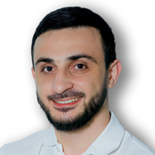 Арутюнян Айк Анатольевич, стоматолог-терапевт