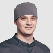 Вильгельм Павел Игоревич, стоматолог-хирург