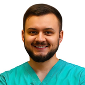 Потапов Дмитрий Сергеевич, стоматолог-терапевт