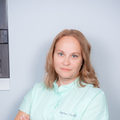 Меньщикова Ксения Евгеньевна, стоматолог-терапевт