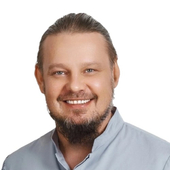 Шестаков Илья Евгеньевич, стоматолог-ортопед