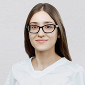 Арзиманова Зарема Назировна, стоматолог-хирург