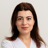 Курбанова Фатима Абдулмаликовна, стоматолог-эндодонт