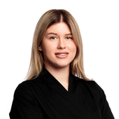 Ляпустина Алина Олеговна, стоматолог-терапевт