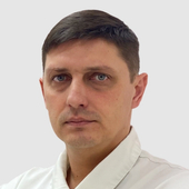 Халяпин Максим Евгеньевич, офтальмолог