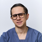 Лобода Ян Алексеевич, стоматолог-терапевт