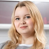 Петрова Ксения Михайловна, стоматолог-терапевт