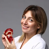 Оганесян Манэ Рубеновна, ортодонт