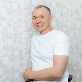 Чирков Дмитрий Сергеевич, стоматолог-терапевт