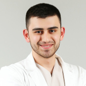Хачатрян Арбак Арманович, стоматолог-хирург