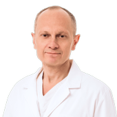 Перлухин Михаил Леонидович, стоматолог-хирург