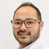 Хриссат Али Мохамедович, дерматолог