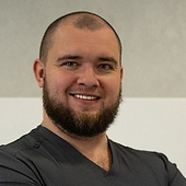 Белов Анатолий Сергеевич, стоматолог-терапевт