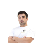 Аракелян Артём Артурович, стоматолог-хирург