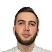 Мезенцев Илья Михайлович, стоматолог-терапевт