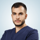 Гукасян Рафаэль Нерсесович, стоматолог-терапевт
