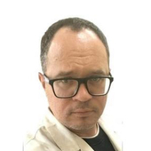 Ульянов Олег Вячеславович, ортопед