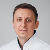Макаров Юрий Александрович, стоматолог-терапевт