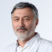 Хугаев Эдуард Викторович, хирург