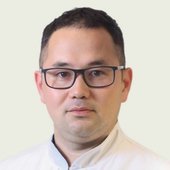 Очиров Санал Александрович, офтальмолог-хирург