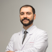 Алиев Вугар Ильгарович, пластический хирург