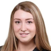 Попова Кристина Юрьевна, стоматолог-хирург