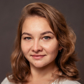 Белоусова (Макарова) Людмила Владимировна, стоматолог-хирург