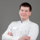 Олейник Евгений Васильевич, пластический хирург