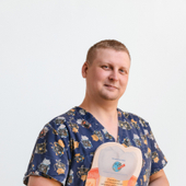 Устинов Павел Геннадиевич, детский стоматолог