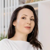 Бондаренко (Перова) Карина Шамильевна, врач-косметолог