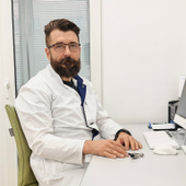 Аношкин Роман Викторович, нейрохирург