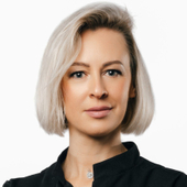 Артищева Евгения Николаевна, стоматолог-хирург