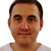 Ульяшин Олег Олегович, ортопед