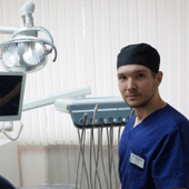 Козлов Григорий Денисович, стоматолог-терапевт