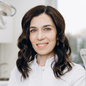 Самарская Наталья Сергеевна, стоматолог-терапевт