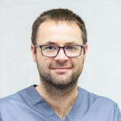 Вязовский Андрей Владимирович, стоматолог-хирург