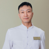 Сон Денис Дянерович, стоматолог-терапевт