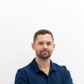 Овсянников Михаил Сергеевич, имплантолог